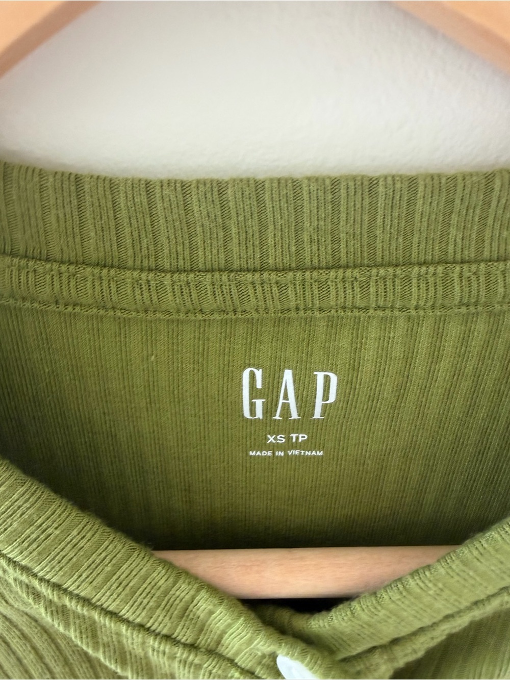 GAP Olive Green Ribbed Button-Front Top - Picture 3 of 5